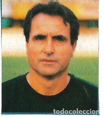Collezionismo sportivo: CD.CASTELL&Oacute;N: Recorte del t&eacute;cnico LUICHE. 1989