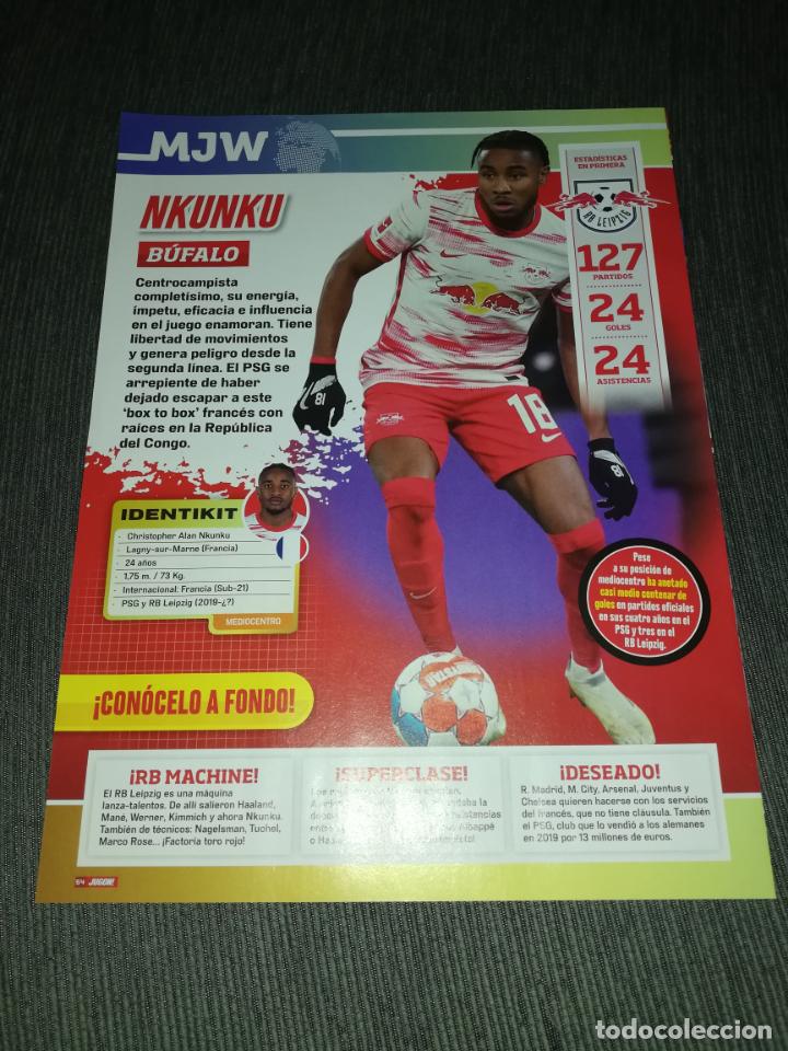 Collezionismo sportivo: HOJA TIPO POSTER NKUNFU RB LEIPZIG REVISTA JUGON 2021 2022 21 22 TAMA&Ntilde;O FOLIO