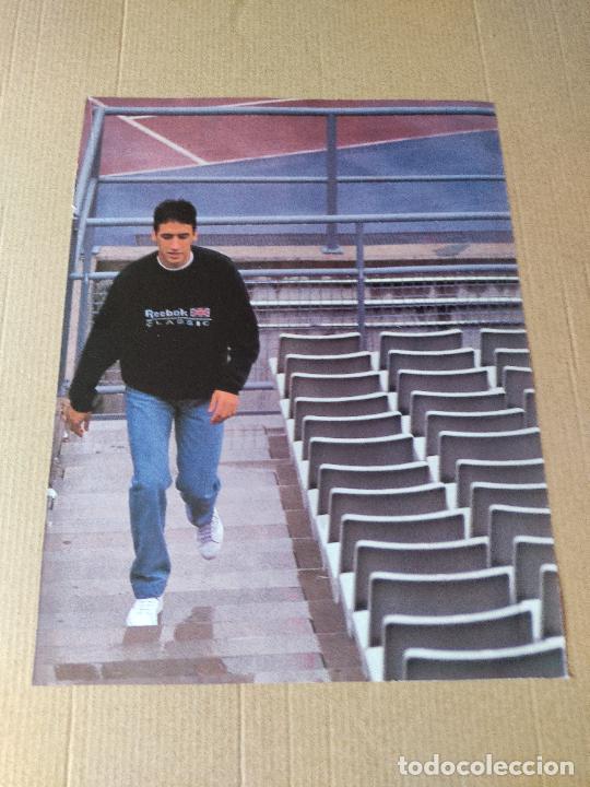 Sammelleidenschaft Sport: RAUL GONZALEZ REAL MADRID DOBLE POSTER 1 PAG REVISTA SOLO GOLES A&Ntilde;OS 90