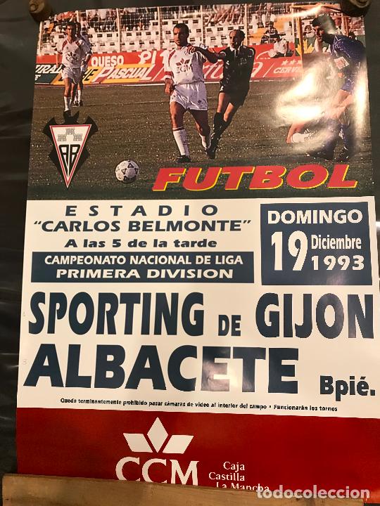 Sammelleidenschaft Sport: Sporting de Gijon Albacete Balompi&eacute; primera division 19 abril 1993 mide 50x69 Carlos Belmonte