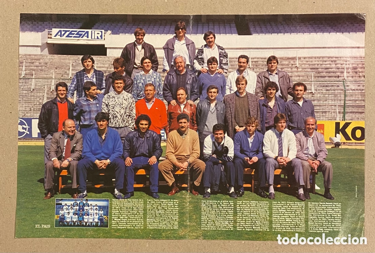 Coleccionismo deportivo: REAL MADRID C.F. TEMPORADA 1986. P&Oacute;STER PLANTILLA CON ROPA DE CALLE. BIZARRO.