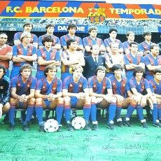 Coleccionismo deportivo: POSTER PLANTILA FUTBOL CLUB BARCELONA 1984-1985 63 X 44 CM.. Lote 400986984