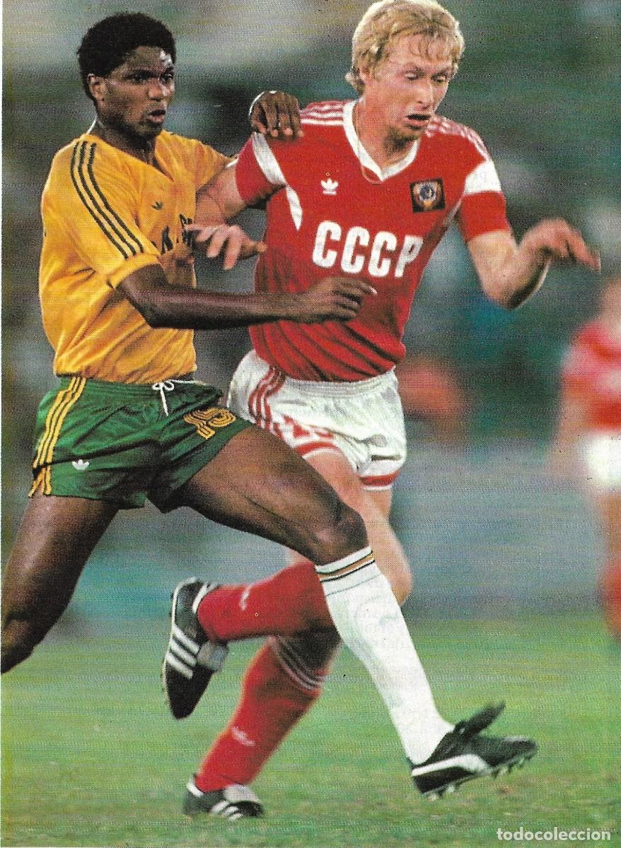 Collectionnisme sportif: SELECCI&Oacute;N DE F&Uacute;TBOL DE LA URSS: Gran recorte de MIJAILICHENKO. 1990