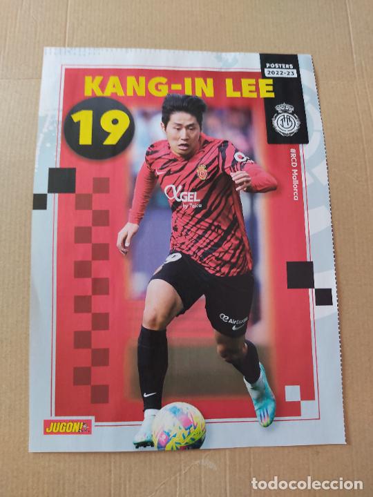 Sammelleidenschaft Sport: KANG-IN LEE MALLORCA SAMU CHUKWUEZE VILLARREAL 22-23 DOBLE P&Oacute;STER 1 P&Aacute;G REVISTA JUG&Oacute;N 2022-2023