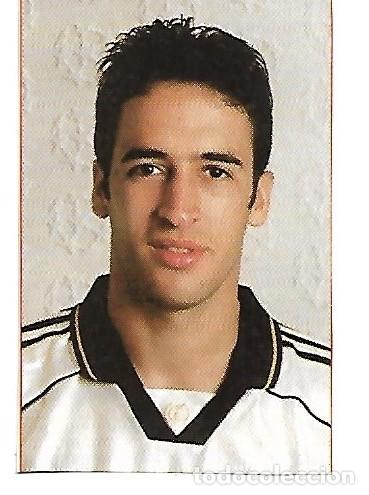 Coleccionismo deportivo: REALMADRID: Recorte de RA&Uacute;L. 2001 - Foto 1
