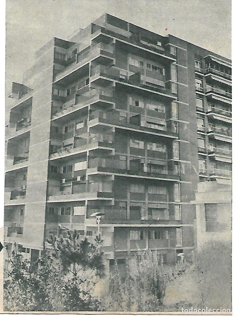 Coleccionismo deportivo: Recorte del edificio donde viv&iacute;a PUSKAS en Madrid - Foto 1