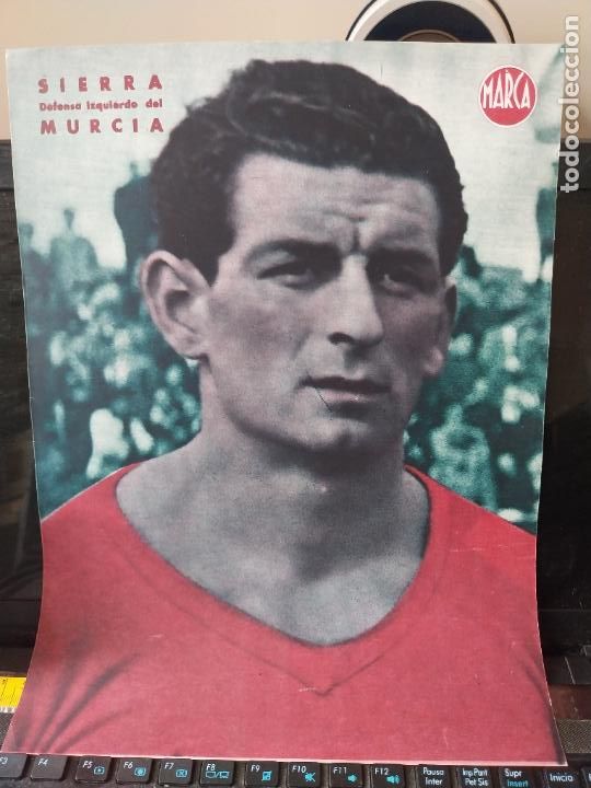 Sammelleidenschaft Sport: SIERRA MURCIA MARCA A&Ntilde;OS 40 LAMINA FUTBOL POSTER ORIGINAL 34 X 23.7CM APRX