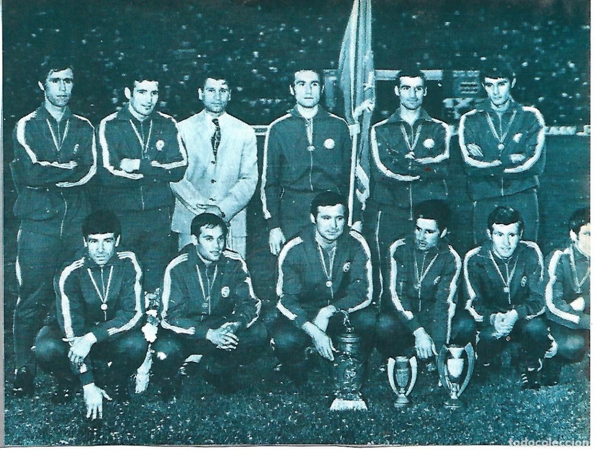 Coleccionismo deportivo: CSKA DE SOFIA: Recorte de un equipo de 1973 - Foto 1