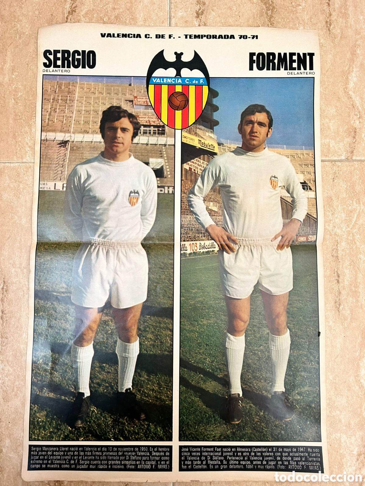 Coleccionismo deportivo: Valencia club de f&uacute;tbol campe&oacute;n liga 1970/71 poster 52x33'50 Sergio y Forment