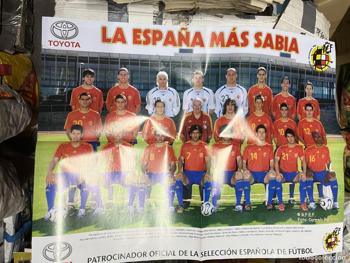 Coleccionismo deportivo: POSTER CARTEL PLANTILLA SELECCION ESPA&Ntilde;OLA ESPA&Ntilde;A RFEF 2006 NUEVO TOYOTA AVENSIS