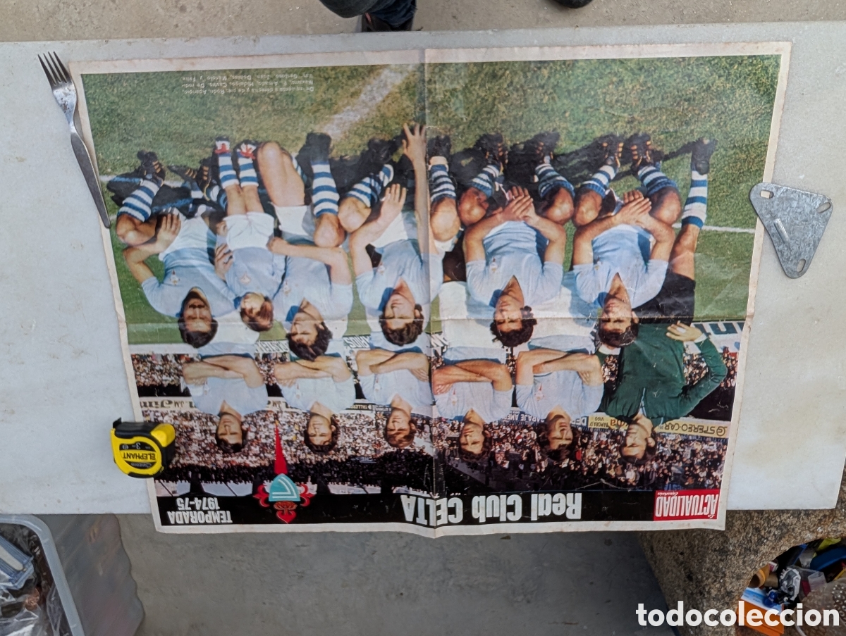 Coleccionismo deportivo: Poster gigante Real Club Celta de Vigo temporada 1974 75 Revista Actualidad Espa&ntilde;ola