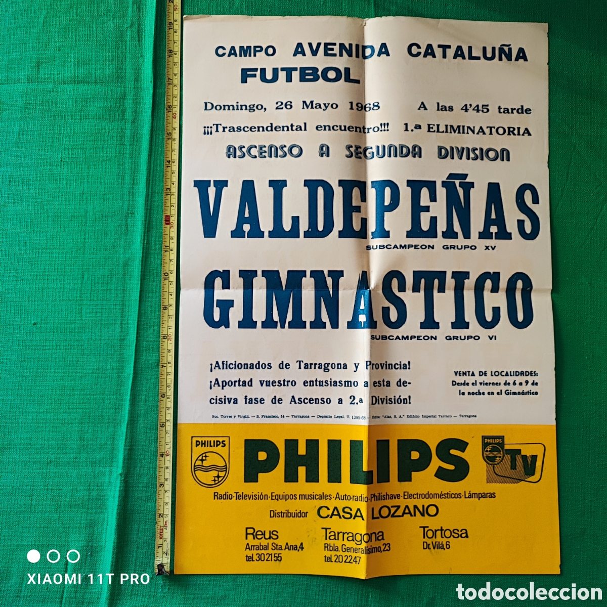 Colecionismo desportivo: Cartel del club Gimn&aacute;stico - Valdepe&ntilde;as a&ntilde;o 1968 ascenso 2a division.