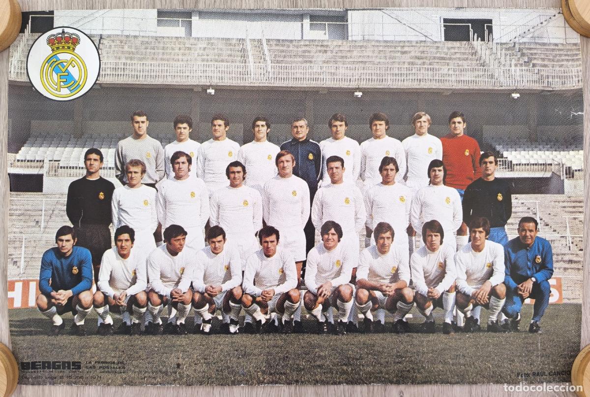 Coleccionismo deportivo: RW CARTEL FUTBOL PLANTILLA REAL MADRID TEMPORADA 1971 CD40