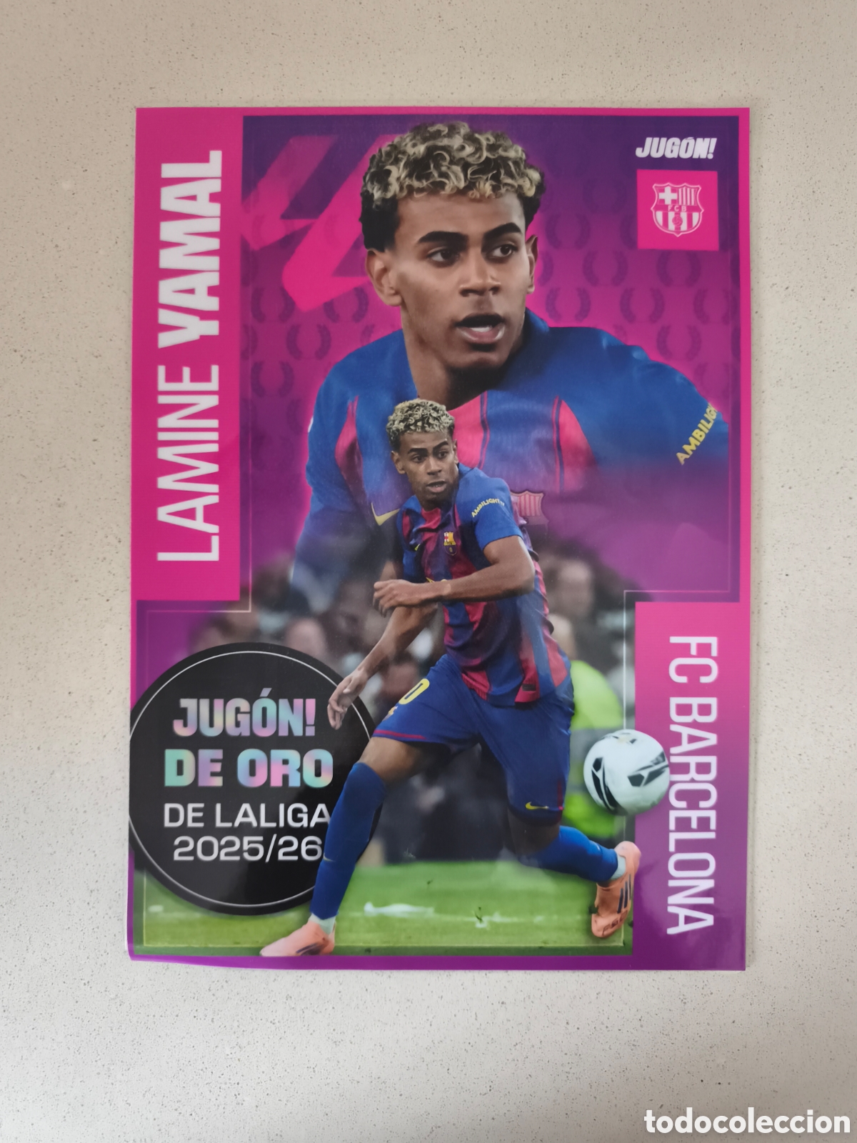 Coleccionismo deportivo: POSTER PLASTIFICADO LAMINE YAMAL JUG&Oacute;N DE ORO LIGA 25/26. FC BARCELONA. REVISTA JUG&Oacute;N.