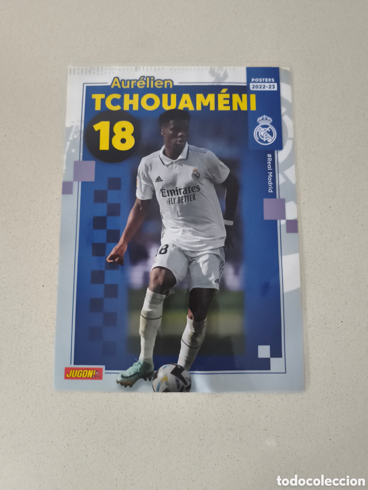 Coleccionismo deportivo: POSTER PLASTIFICADO TCHOUAM&Eacute;NI REAL MADRID 22/23. REVISTA JUG&Oacute;N.