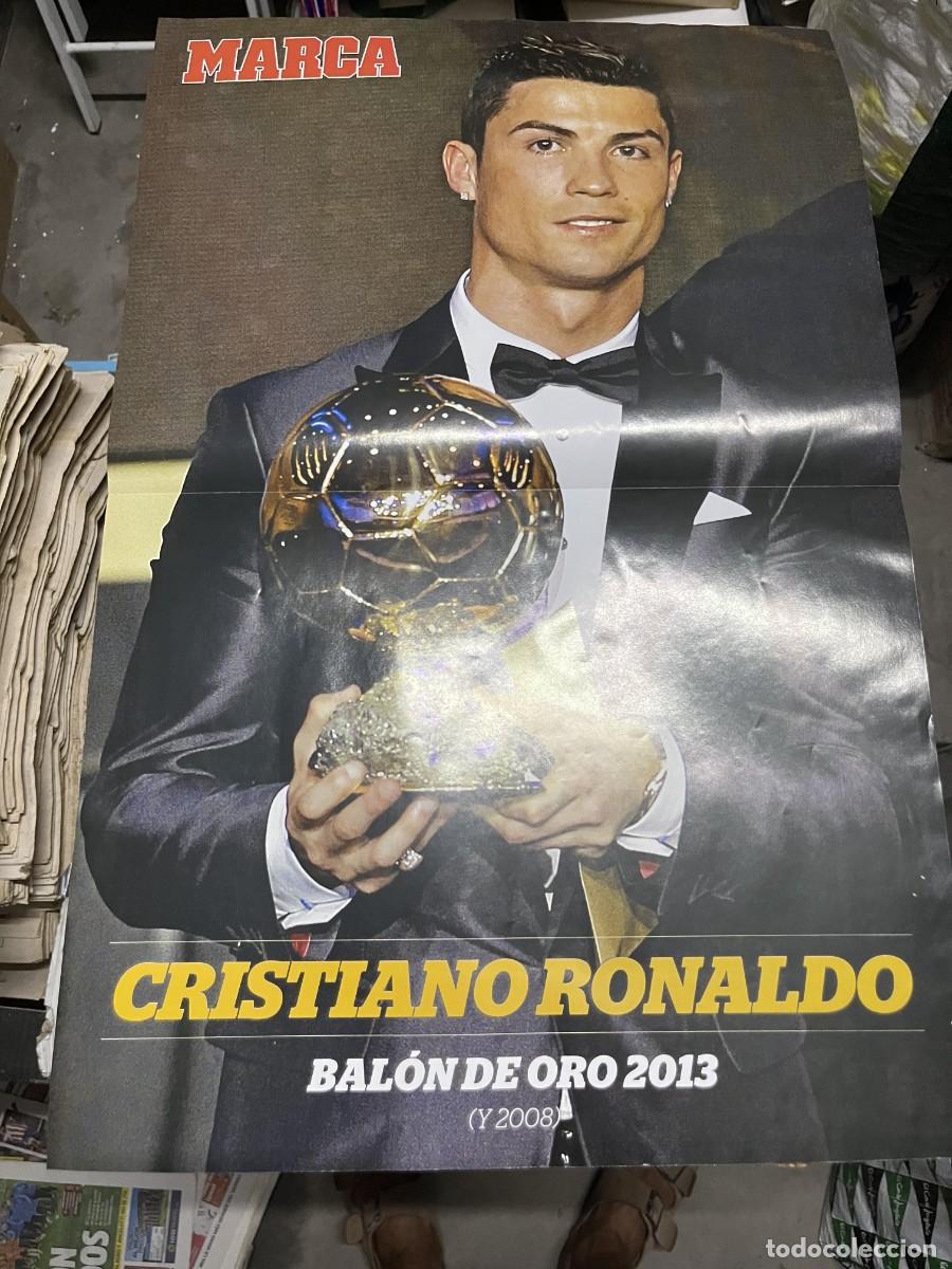 Coleccionismo deportivo: CARTEL POSTER MARCA CRISTIANO RONALDO TROFEO BALON DE ORO 2013 REAL MADRID