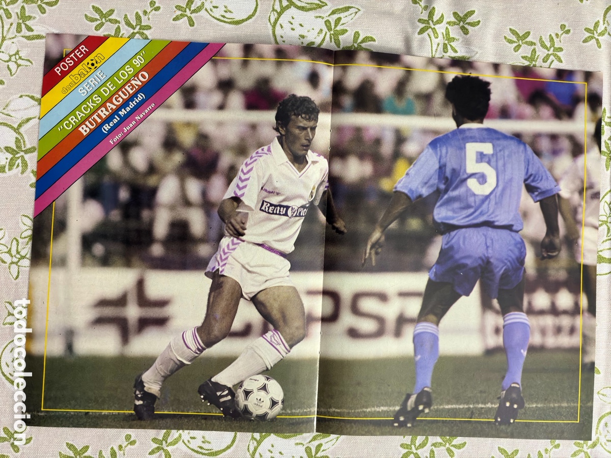 Coleccionismo deportivo: P&oacute;ster Don Bal&oacute;n - Emilio Butrague&ntilde;o (Real Madrid) Serie Cracks de los 90 Camiseta Reny Picot