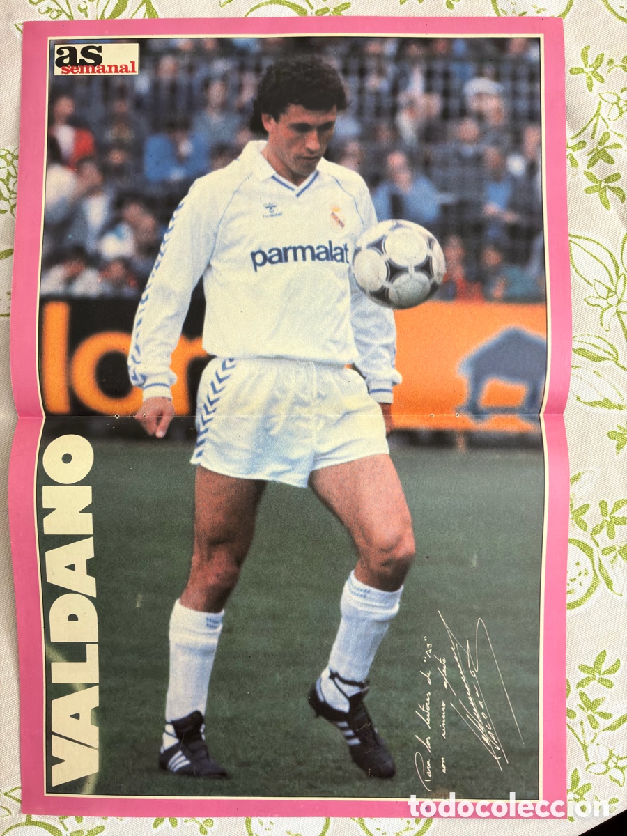 Coleccionismo deportivo: Poster Jorge Valdano Real Madrid (Parmalat) + Entrevista - AS Semanal (A&ntilde;os 80)
