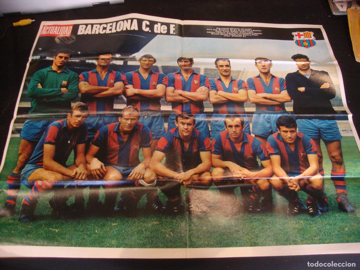 Coleccionismo deportivo: POSTER REVISTA ACTUALIDAD ESPA&Ntilde;OLA BARCELONA C DE F MEDIDAS 67 X 51