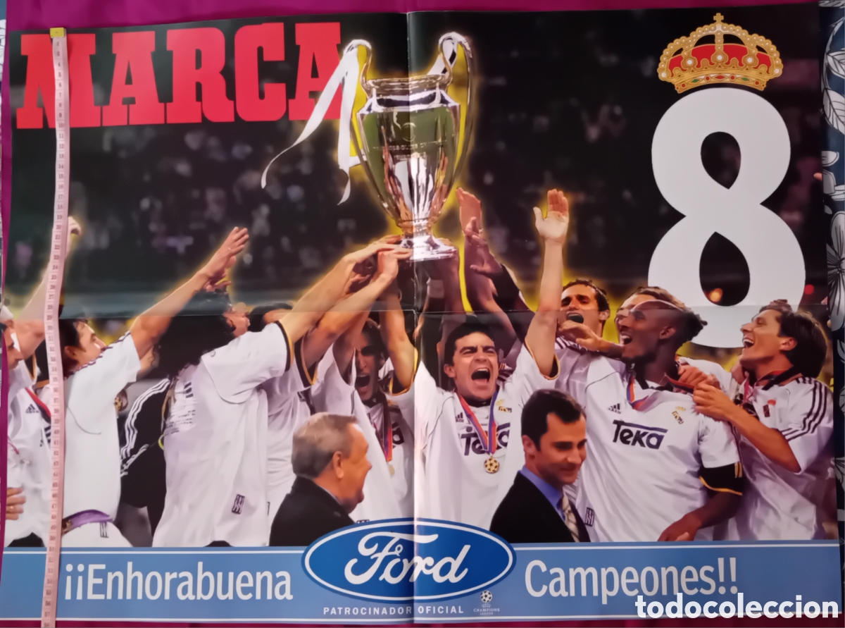 Coleccionismo deportivo: P&oacute;ster Gigante Reversible MARCA Real Madrid La Octava y Bernab&eacute;u (2000)