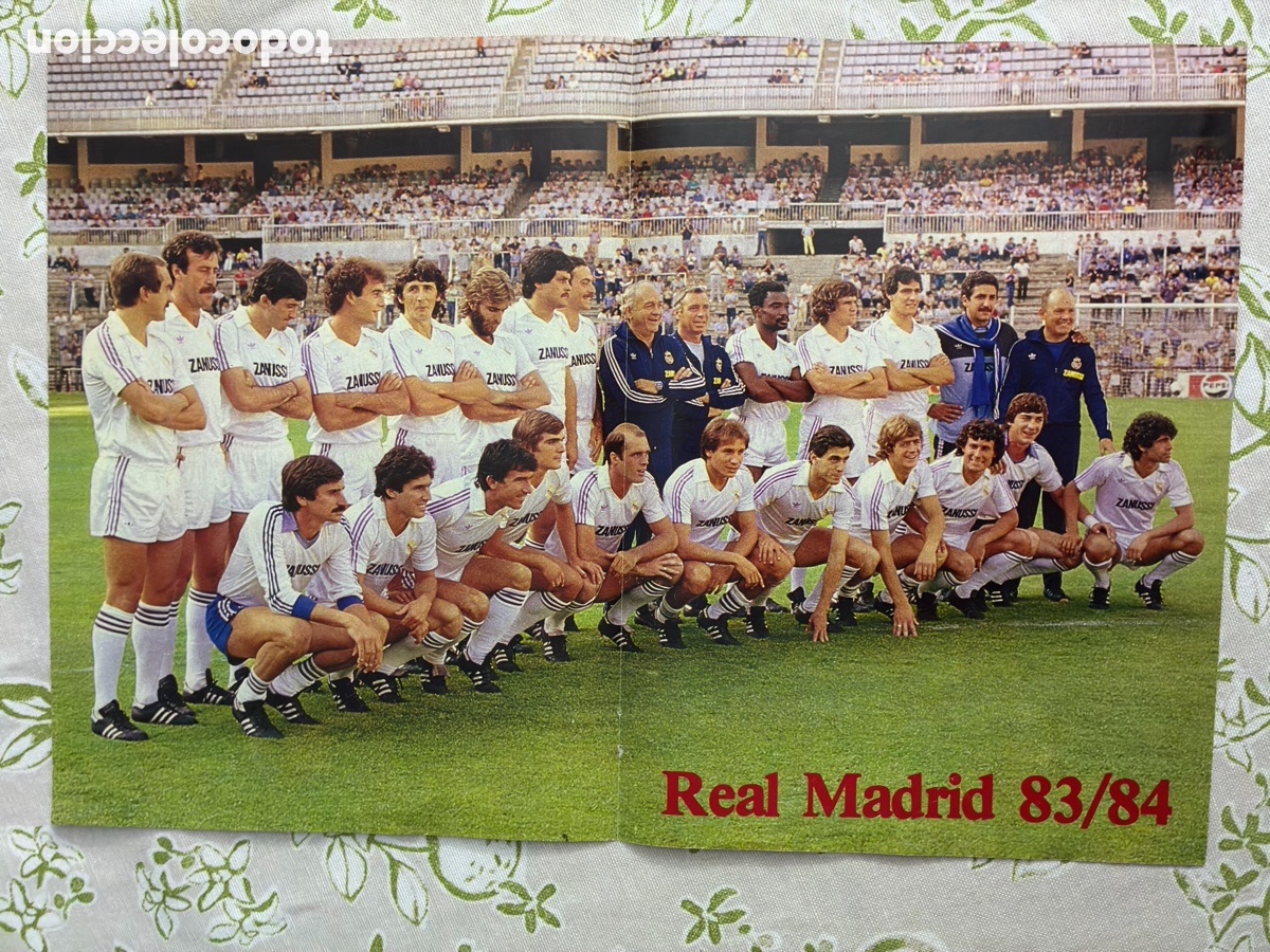 Coleccionismo deportivo: L&aacute;mina / P&oacute;ster doble vintage - Plantilla Real Madrid 1983-84 (Zanussi / Adidas)