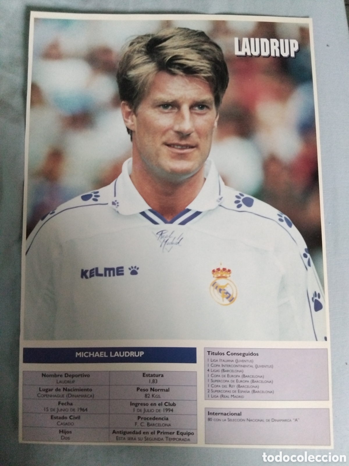 Coleccionismo deportivo: Poster Laudrup 95/96 34x23cm