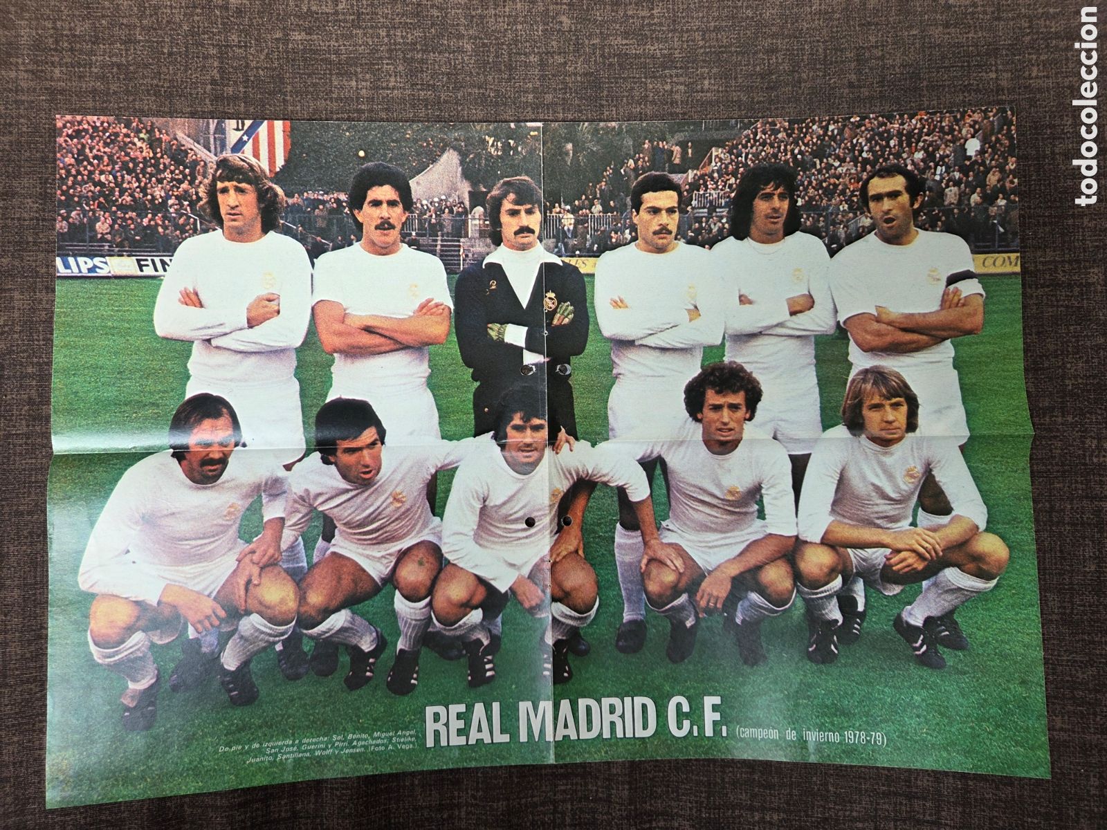 Sports collectibles: POSTER REAL MADRID Campe&oacute;n de Invierno 1978-79