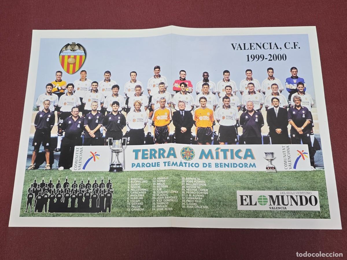 Coleccionismo deportivo: Poster plegable plantilla Valencia C.F. 1999 - 2000- El Mundo