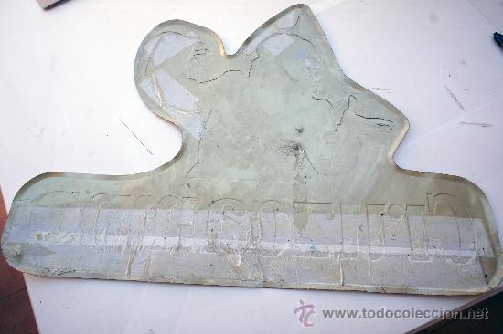 Carteles: Chapa Cruzcampo - Foto 3