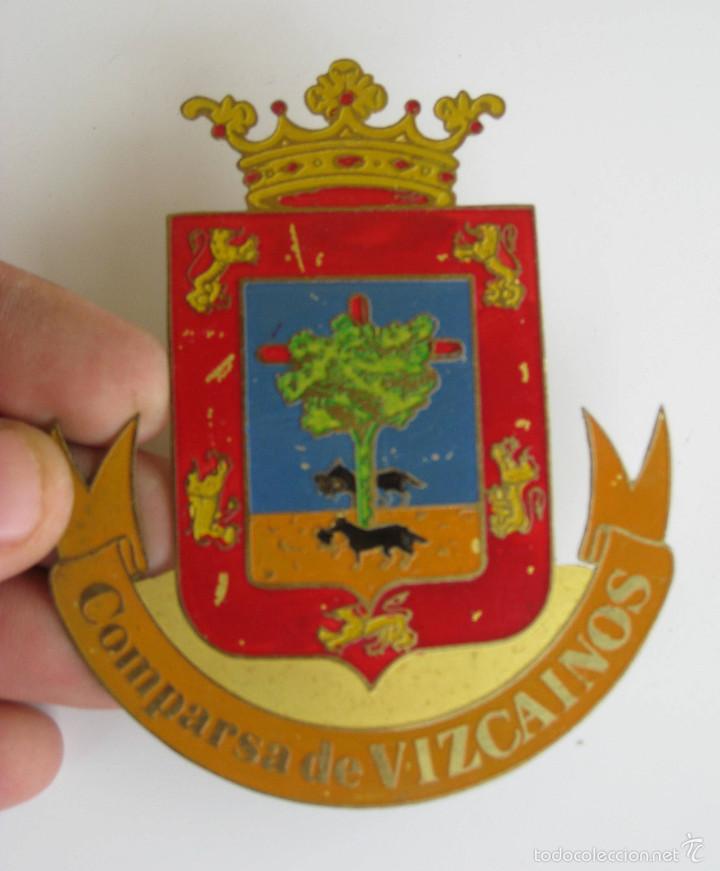 Affiches: ESCUDO PLACA LATON COMPARSA DE VIZCAINOS PETRER PETREL MOROS Y CRISTIANOS