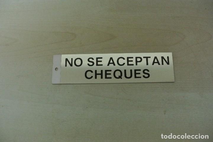 Posters: CARTEL INDICADOR ,,NO SE ACEPTAN CHEQUES