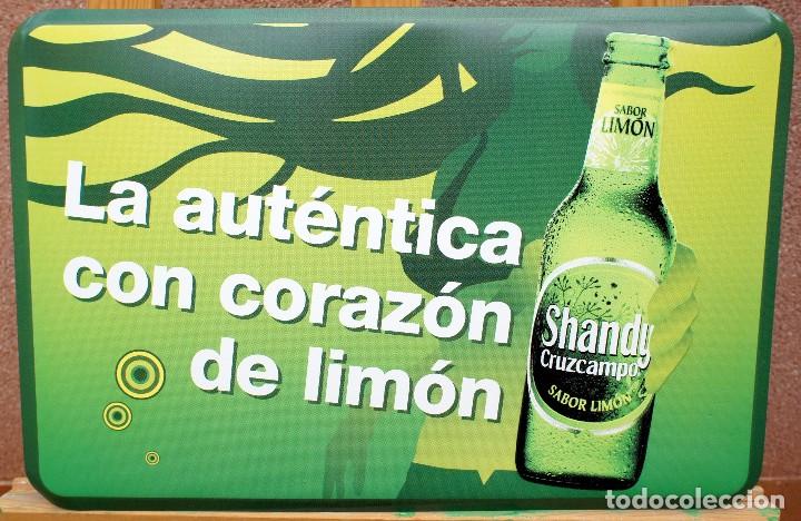 Carteles: Chapa Shandy Cruzcampo - Foto 1