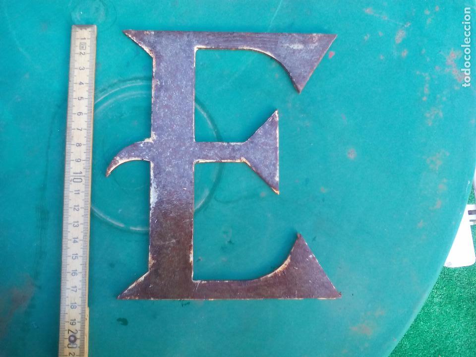 Antigua Letra E De Hierro De Rotulo Comercia Buy Old Posters Enameled And Lithographed Plates And Mirrors At Todocoleccion 82481548