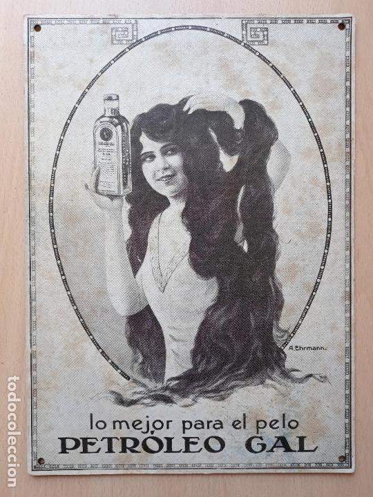 Affiches: Antiguo y original cartel de carton- lo mejor para el pelo petr&oacute;leo gal
