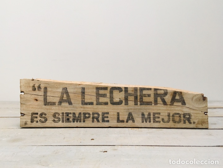 Plakate: TABLA DE MADERA LA LECHERA CARTEL PUBLICIDAD DE CAJA LETRERO ANTIGUO