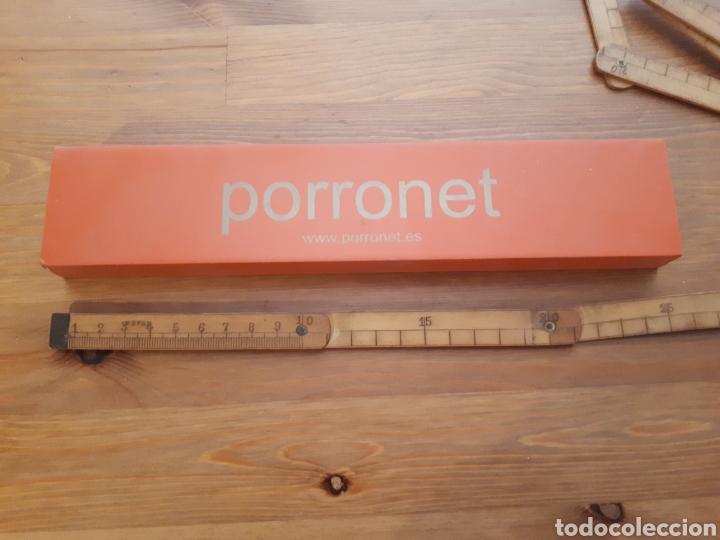 Posters: Display publicidad calzado Porronet madera