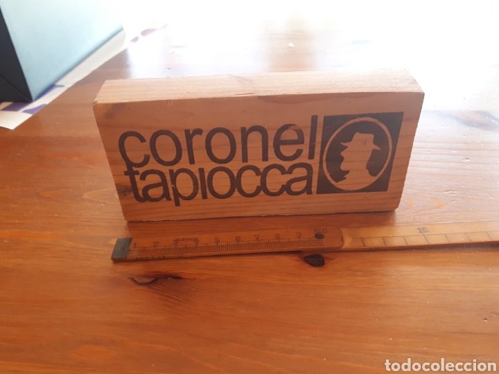Carteles: Lote 2 display publicidad calzado Coronel Tapiocca madera - Foto 1
