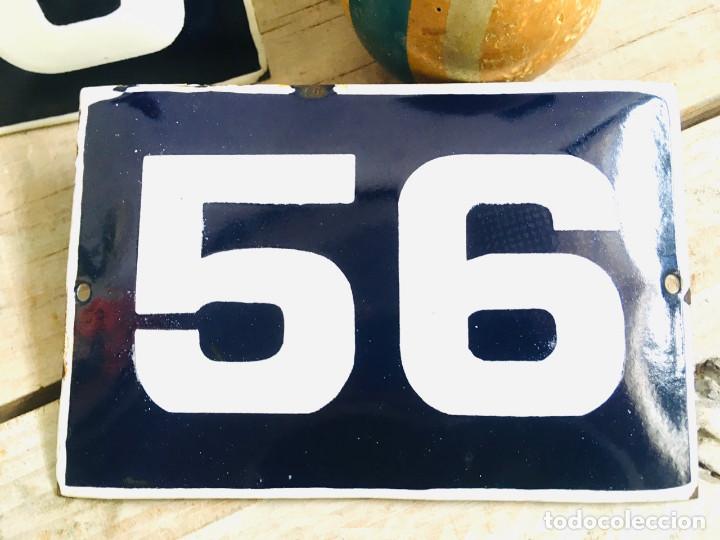 Affiches: ANTIGUA CHAPA DE METAL ABOMBADA PARA PUERTA N&Uacute;MERO 56 PLACA DE HIERRO ESMALTADO COLOR AZUL CASA