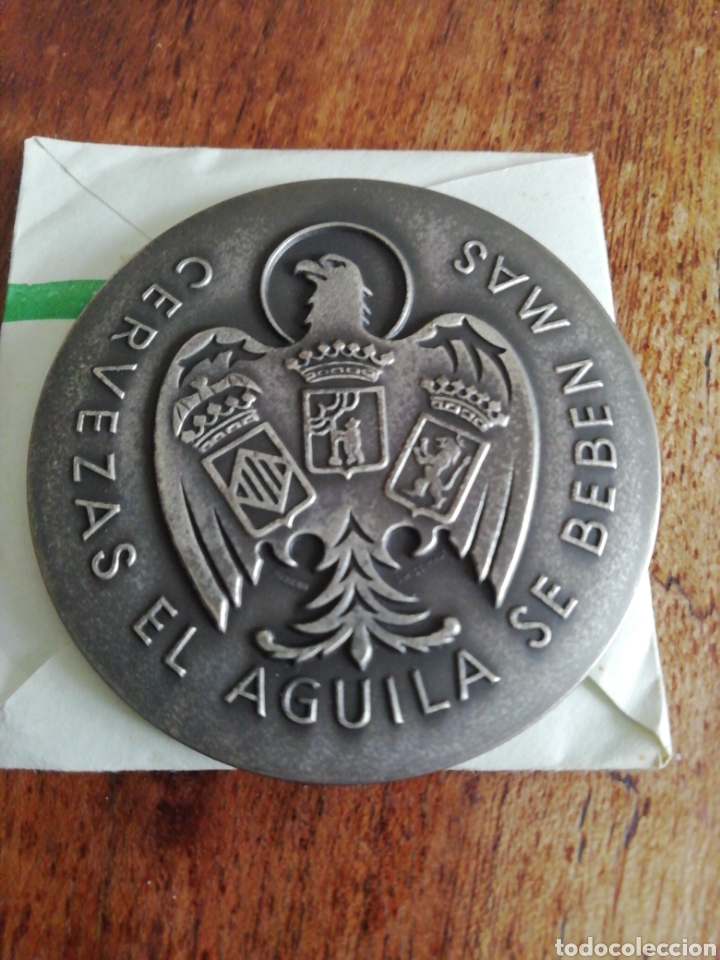 Carteles: Espejo de la cervecera EL &Aacute;GUILA - Foto 3