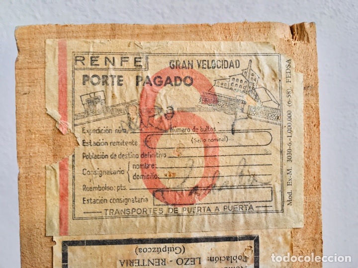 Plakate: ETIQUETA DE TRANSPORTE RENFE GRAN VELOCIDAD SOBRE MADERA PARTE DE CAJA PANADER&Iacute;A SADABA