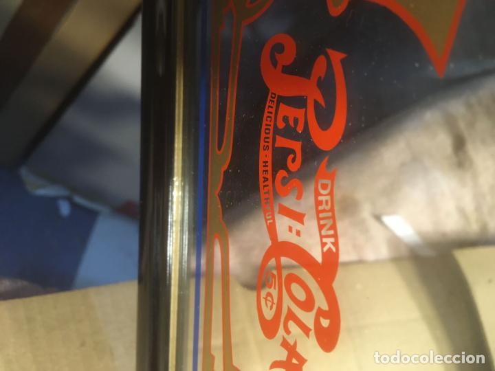 Carteles: Espejo pepsi cola mide 33,5 x 43,5 cms. - Foto 3