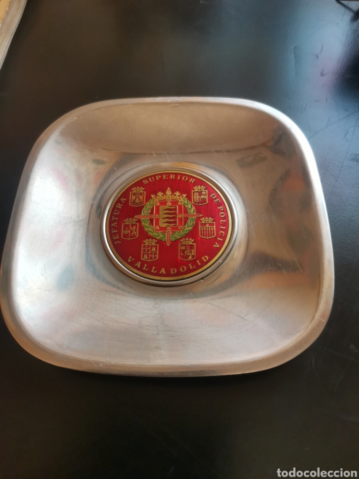 Affiches: Cenicero plato jefatura superior de polic&iacute;a Valladolid