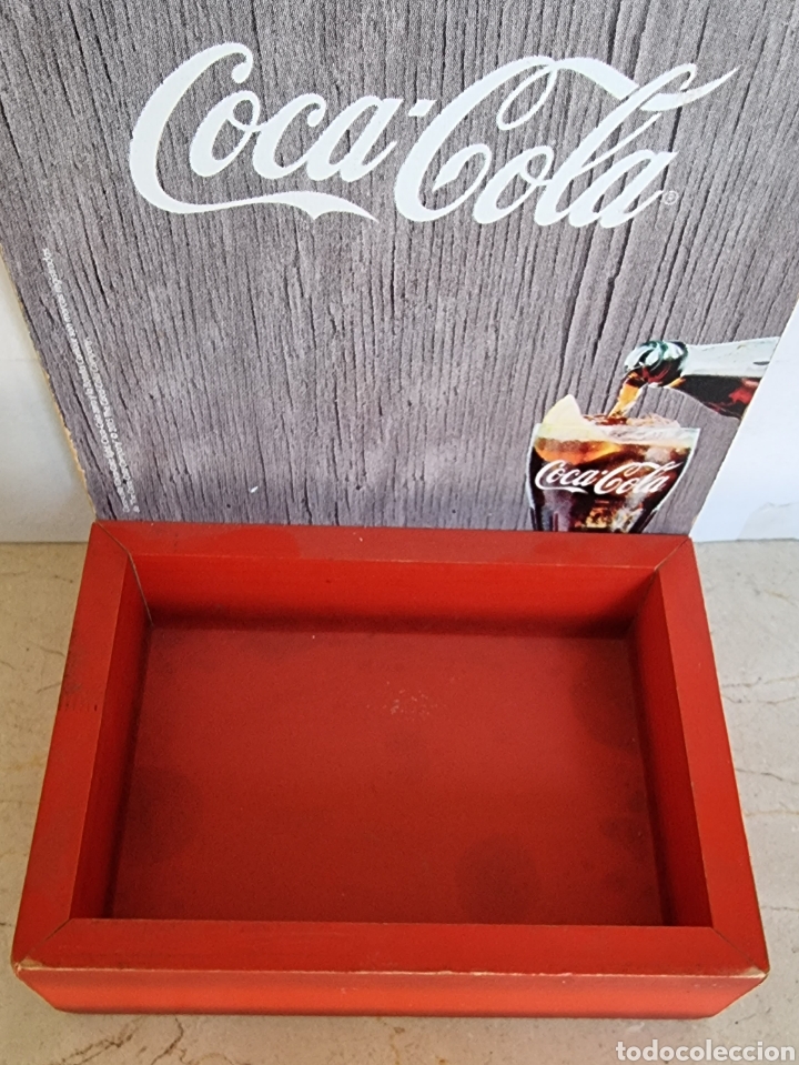 Carteles: Expositor de Coca-Cola y de los men&uacute;s, con caj&oacute;n. - Foto 2