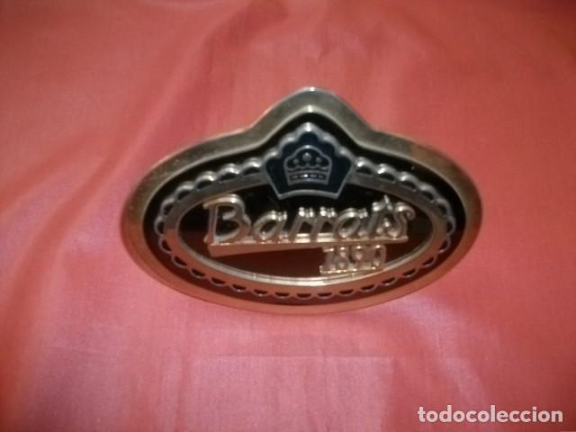 Carteles: PLACA EN BRONCE BARRATS 1890 - Foto 1