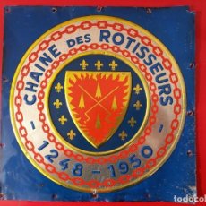 Carteles: CHAPA CHAINE DES ROTISSEURS 1248 - 1950 / SOCIEDAD GASTRONOMICA INTERNACIONAL