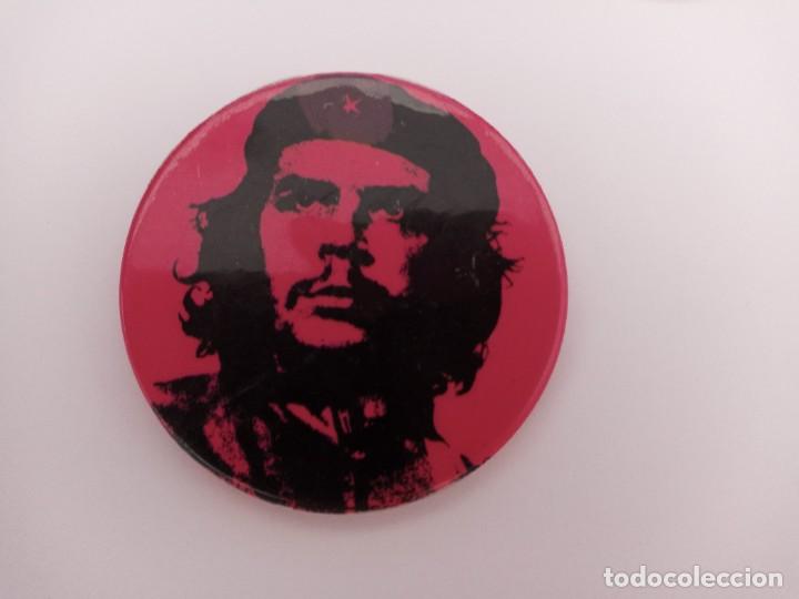 Carteles: CHAPA CON IMPERDIBLE DE ERNESTO CHE GUEVARA - Foto 1
