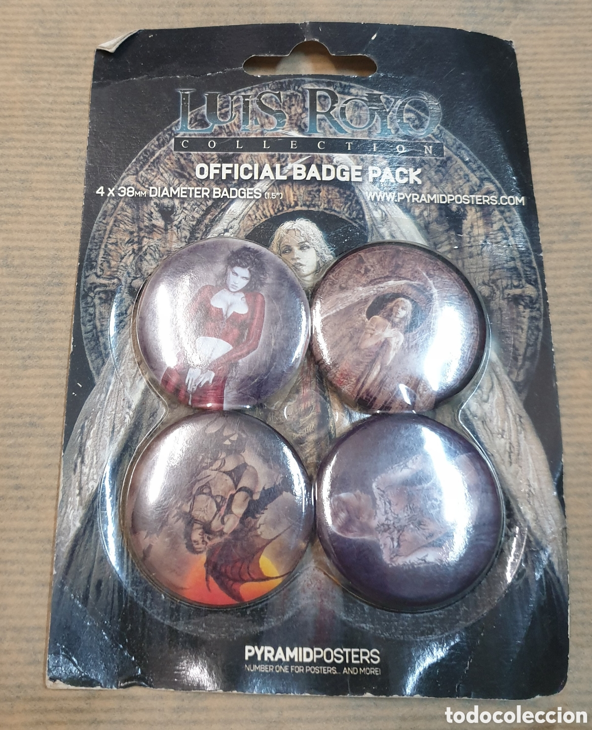 Carteles: 4 chapas. Luis Royo en su blister - Foto 1