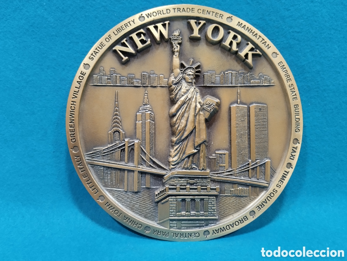 Posters: CARTEL DE METAL DECORATIVO EN RELIEVE NEW YOR DIAMETRO 20 Cm