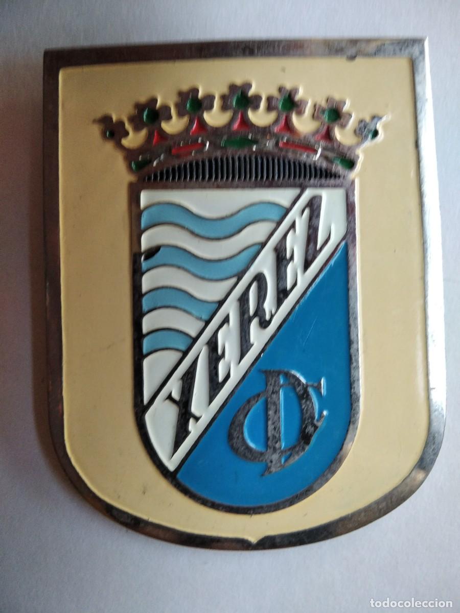Plakate: PLACA METALICA ESMALTADA EN RELIEVE,ESCUDO CLUB DE FUTBOL XEREZ (VER DESCRIPCI&Oacute;N)