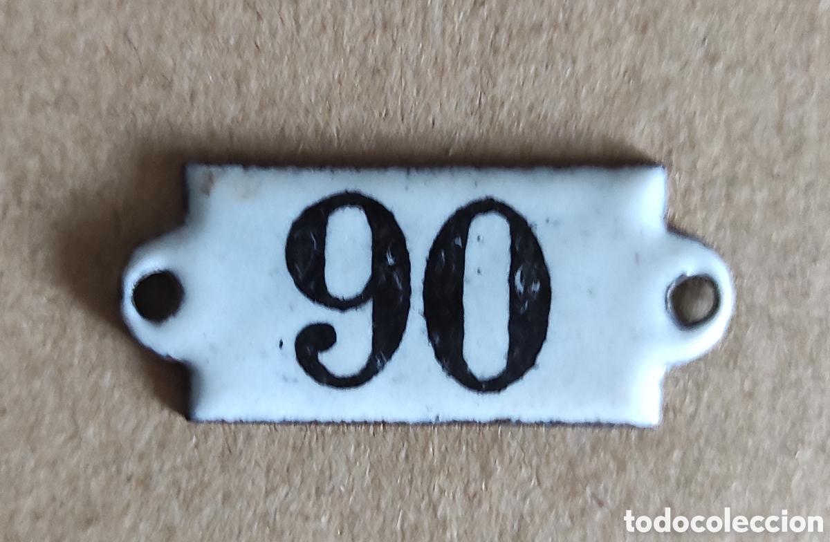 Carteles: PEQUE&Ntilde;A PLACA ESMALTADA N&Uacute;MERO 90 - Foto 1